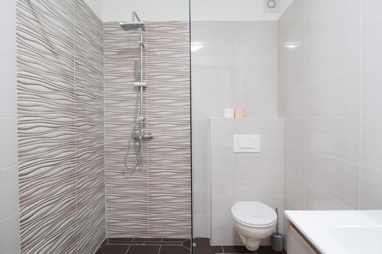 Arena Apartment With 3 Bedrooms In The City Center Pula Exterior foto